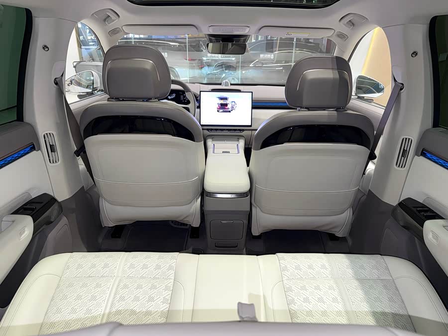 极氪 极氪7X 2024 汽车图片 #23