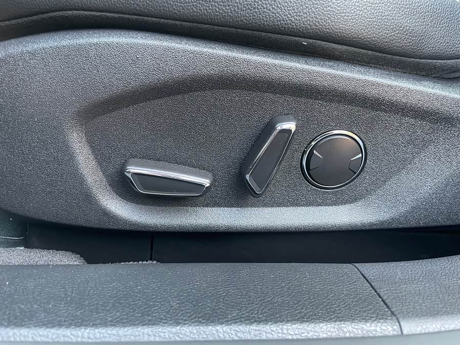 Ford Taurus 2017 #23 Ford Taurus 2017 car image #23