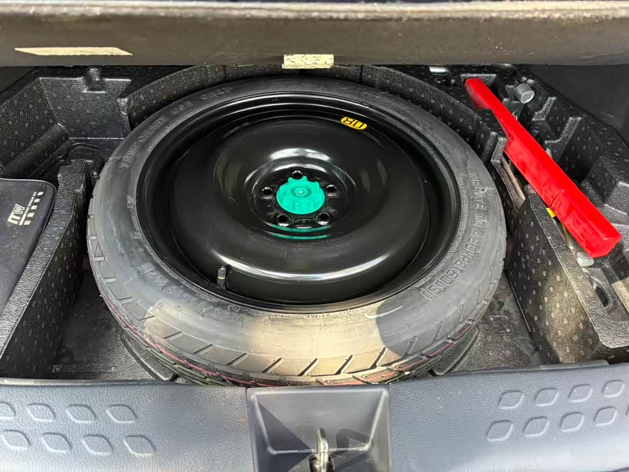 Toyota C-HR 2021 immagine di auto #23