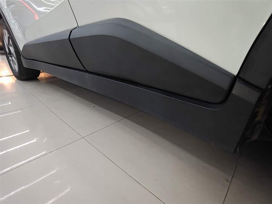 Toyota C-HR EV 2021 immagine di auto #23