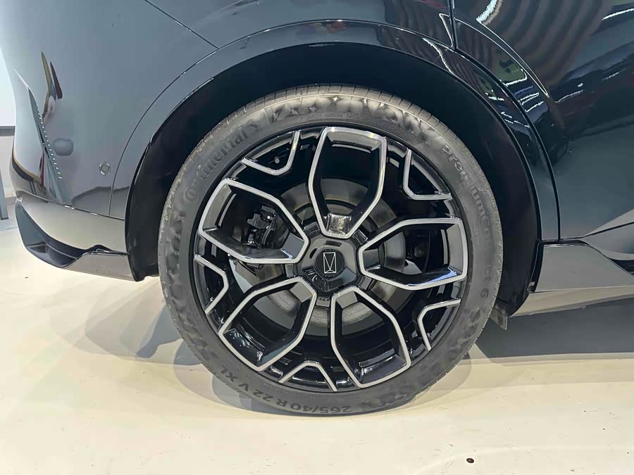 Avatr 11 2023 car image #23