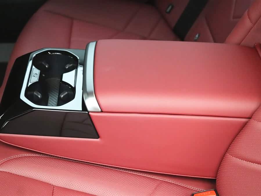 BMW 5 Series 2025 car image #23