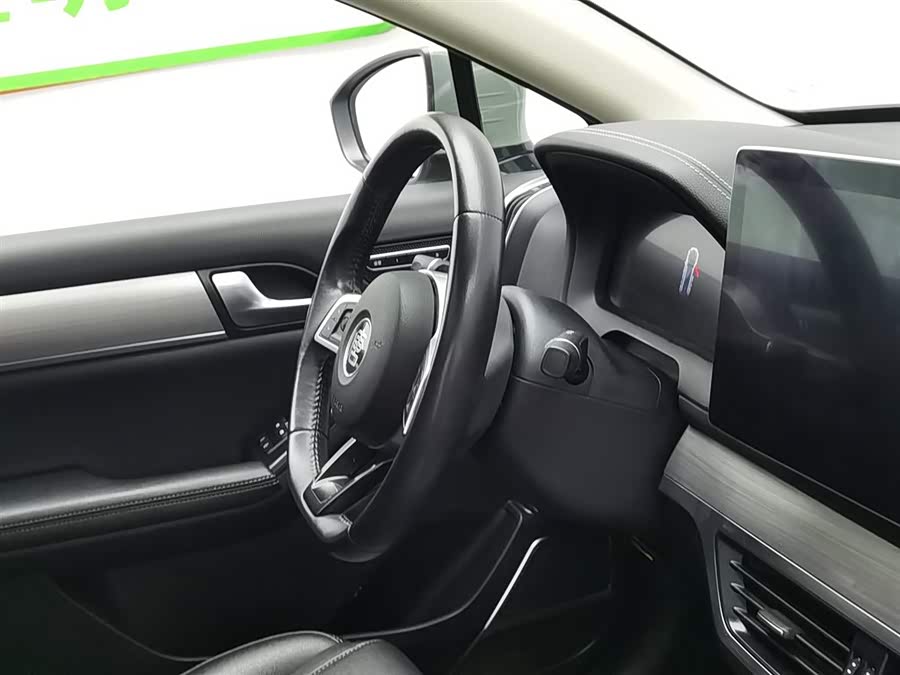 BYD Tang 2019 car image #23