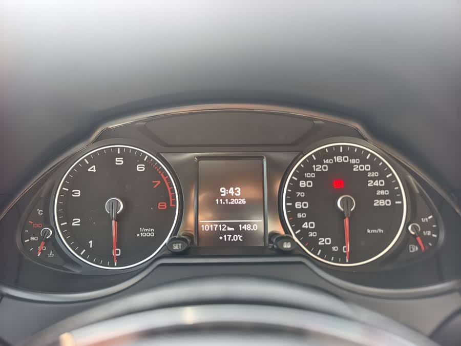 Audi Q5 2015 car image #23