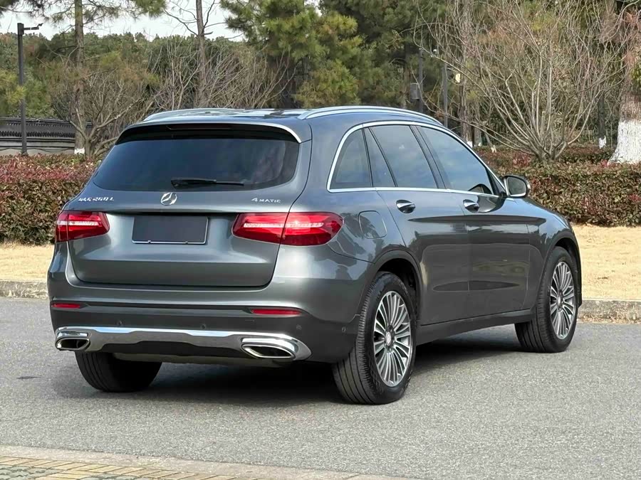 Mercedes-Benz GLC Class 2016 car image #23
