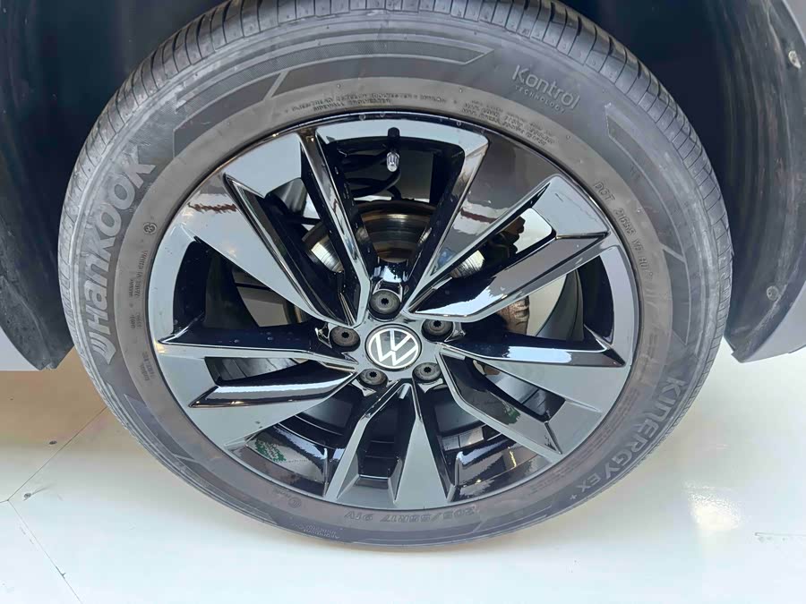 Volkswagen T-Cross 2022 car image #23