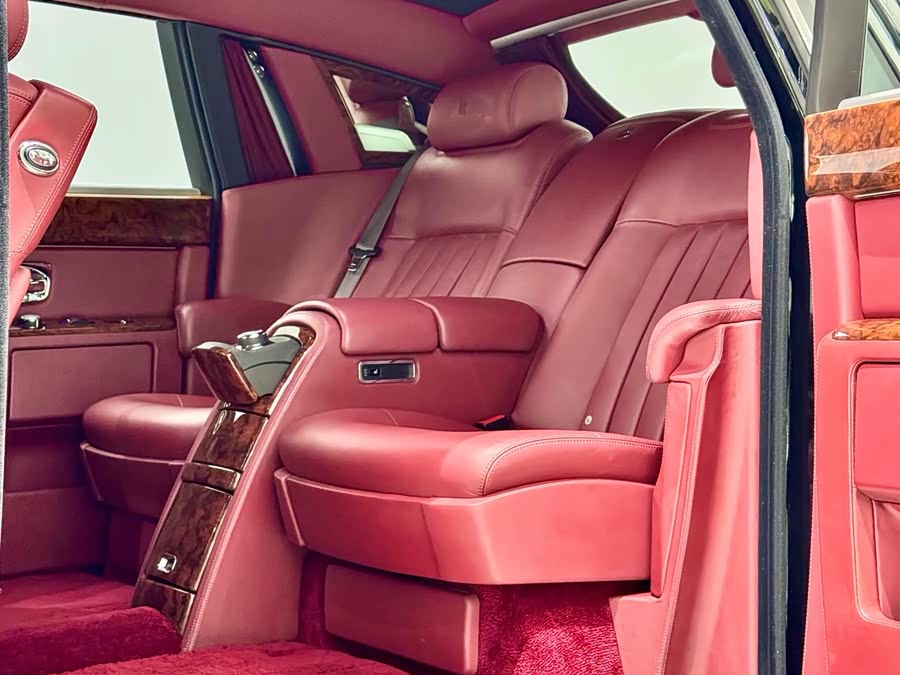 Rolls-Royce 2011 #23 Rolls-Royce 2011 car image #23