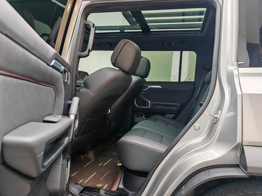 Jetour Traveller 2024 car image #23