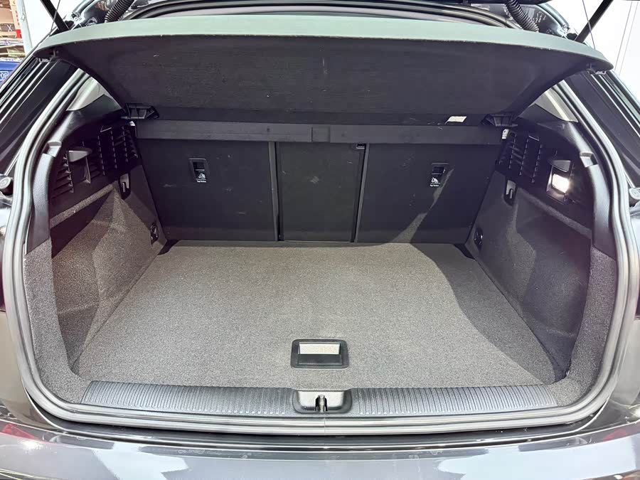 Audi Q2L 2020 immagine di auto #23