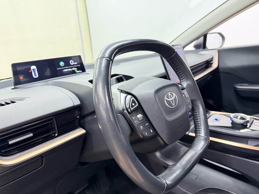 Toyota bZ3 2023 immagine di auto #23