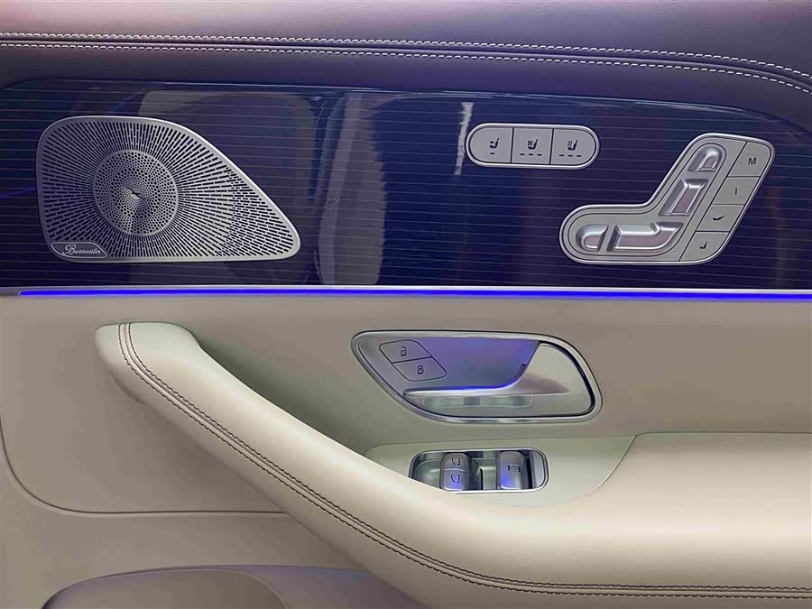 Mercedes-Benz Maybach GLS 2021 car image #23