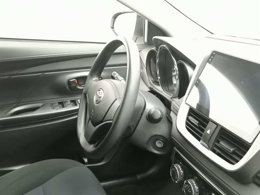Toyota Yaris L Zhixuan 2019 immagine di auto #23