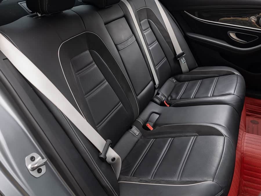 Mercedes-Benz E AMG 2021 immagine di auto #23