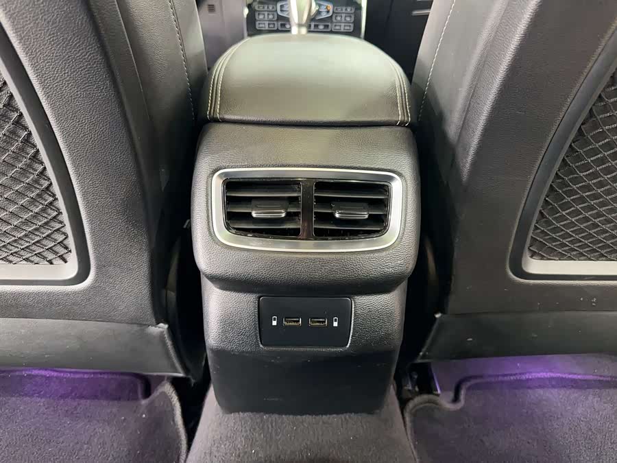 Suzuki H5 2019 car image #23