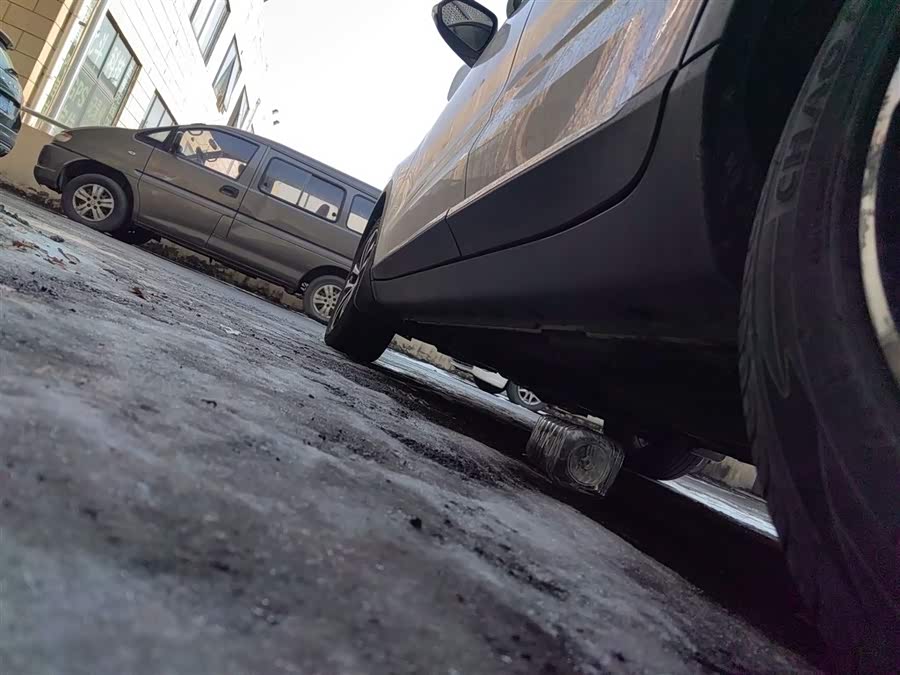 Roewe RX3 2021 изображение автомобиля #23