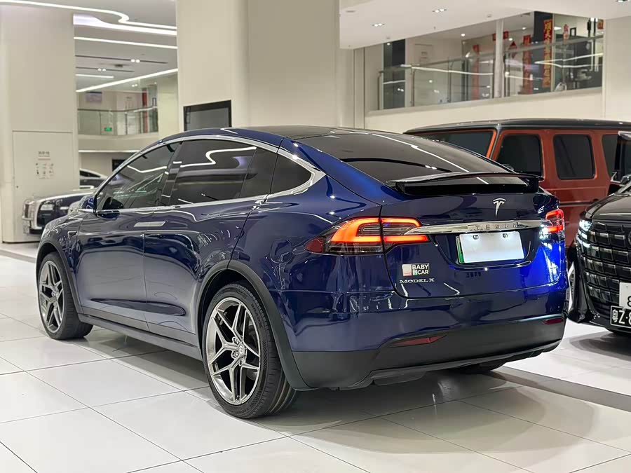 Tesla Model X 2018 #23 Tesla Model X 2018 car image #23