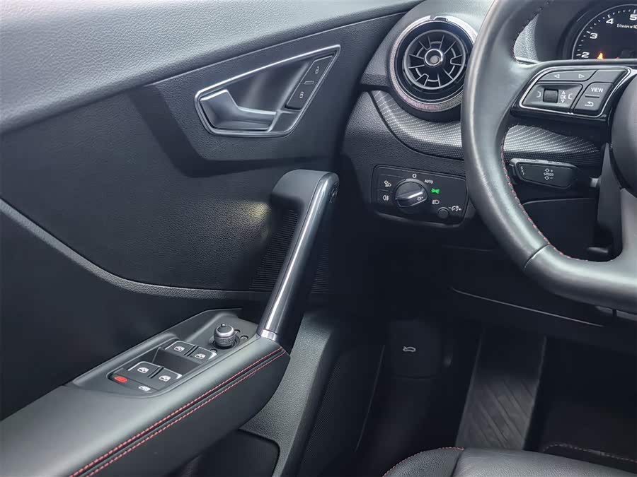 Audi Q2L 2023 #23 Audi Q2L 2023 car image #23