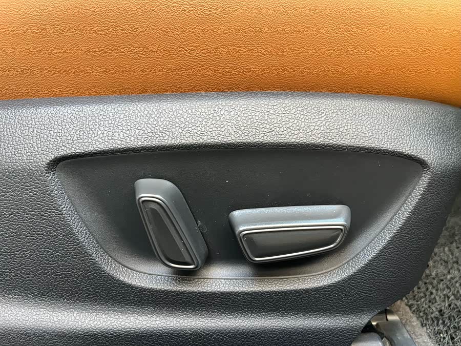 Toyota Avalon 2022 car image #23