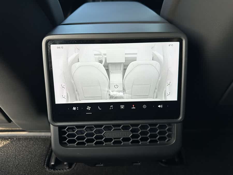 Tesla Model 3 2024 car image #23