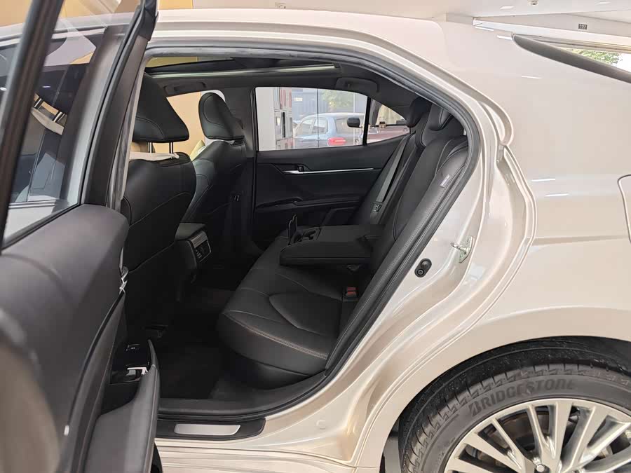 Toyota Camry 2020 #23 Toyota Camry 2020 car image #23