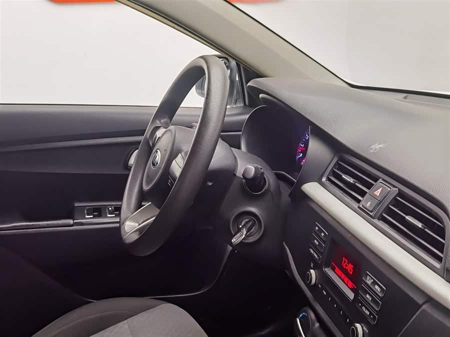 起亚 起亚K2 2016 汽车图片 #23