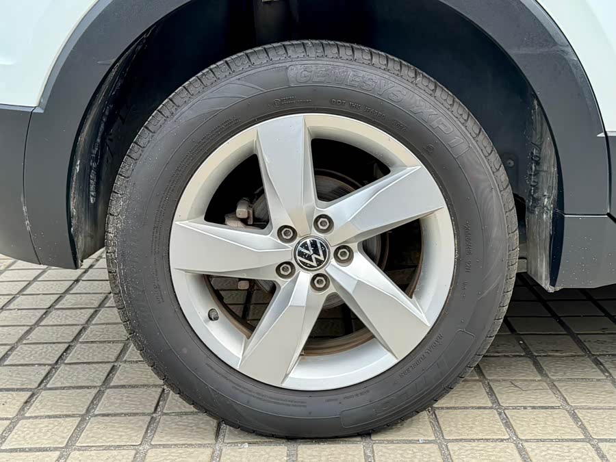 Volkswagen T-Cross 2023 car image #23