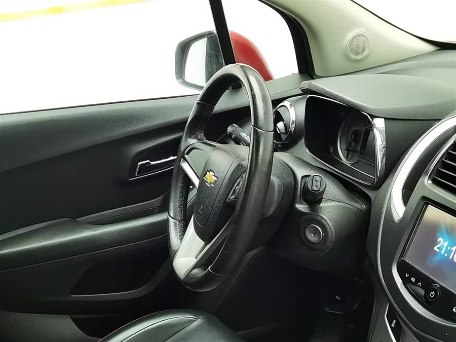 Chevrolet Tracker 2014 #23 Chevrolet Tracker 2014 car image #23