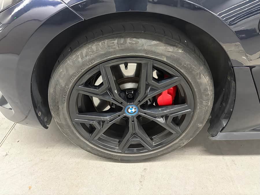 BMW i3 2023 car image #23