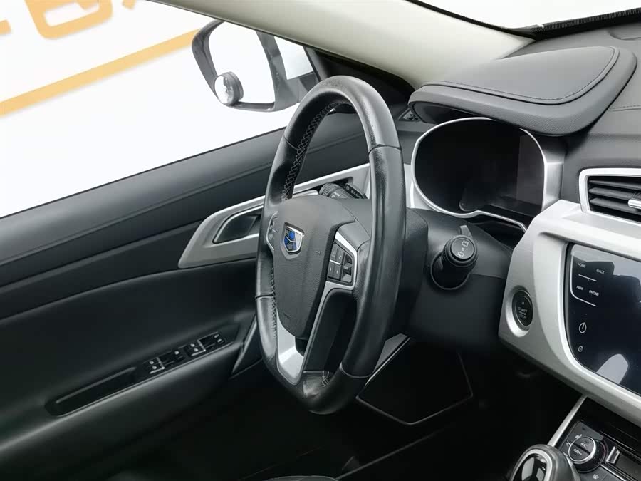 GEELY Boyue 2018 immagine di auto #23
