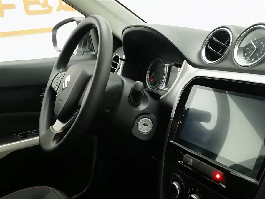 铃木 维特拉 2017 汽车图片 #23