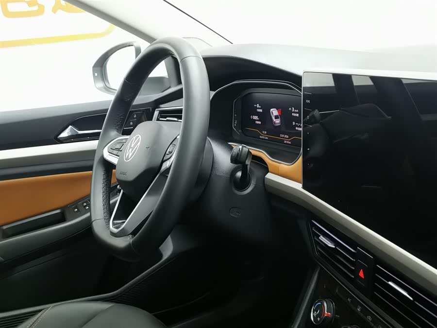 Volkswagen Bora 2023 car image #23