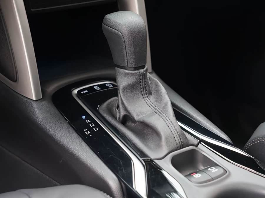 Toyota Corolla Cross 2022 immagine di auto #23