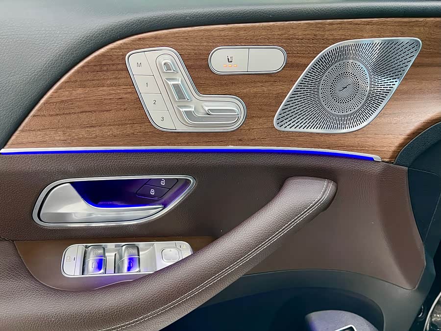 Mercedes-Benz GLE Class 2021 #23 Mercedes-Benz GLE Class 2021 car image #23