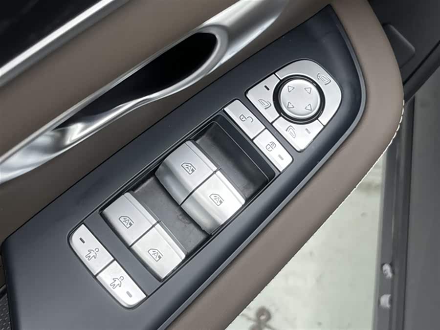 BYD Han 2025 #23 BYD Han 2025 car image #23