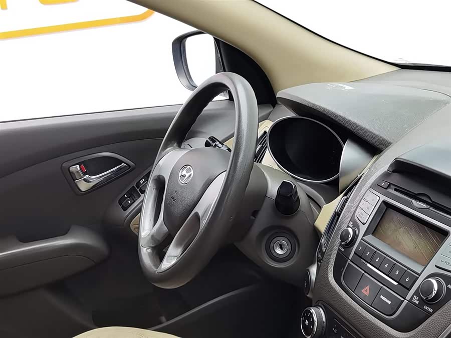 Hyundai ix35 2012 car image #23