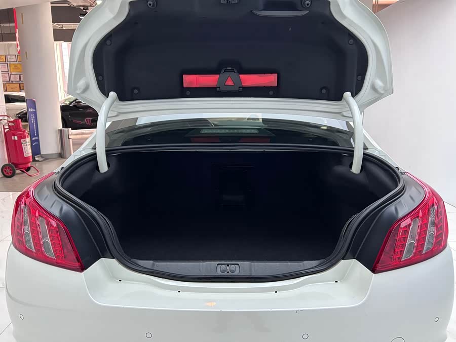 Peugeot 508 2014 car image #23