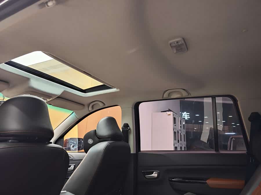 SWM斯威汽车 SWM斯威X3 2019 汽车图片 #23