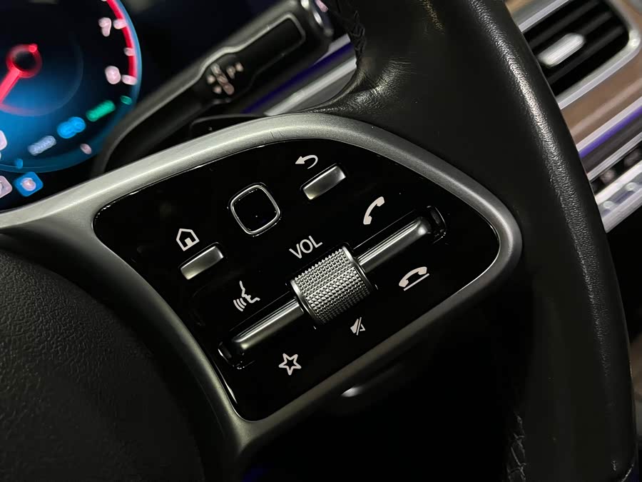 Mercedes-Benz GLE Class 2020 #23 Mercedes-Benz GLE Class 2020 car image #23