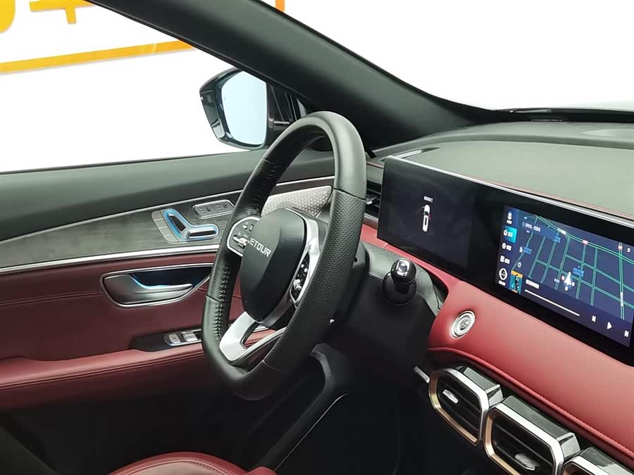 Jetour X70 PLUS 2022 car image #23