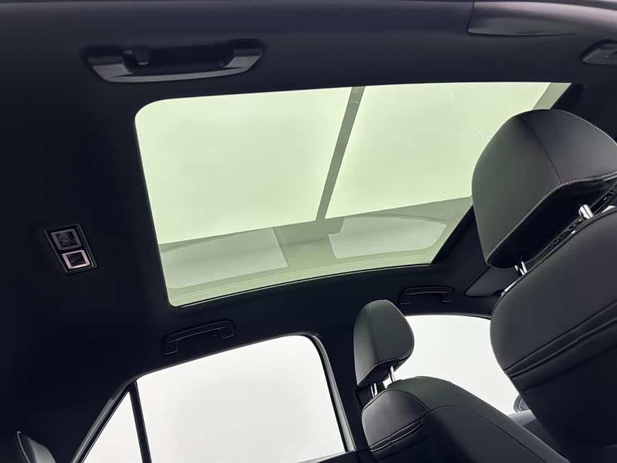 Volkswagen 2025 car image #23