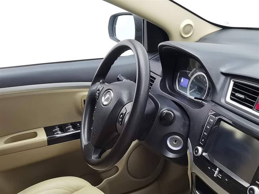 Great Wall C30 2016 car image #23