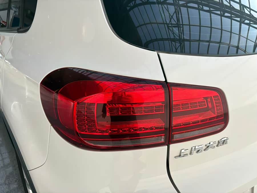 Volkswagen Tiguan 2017 car image #23