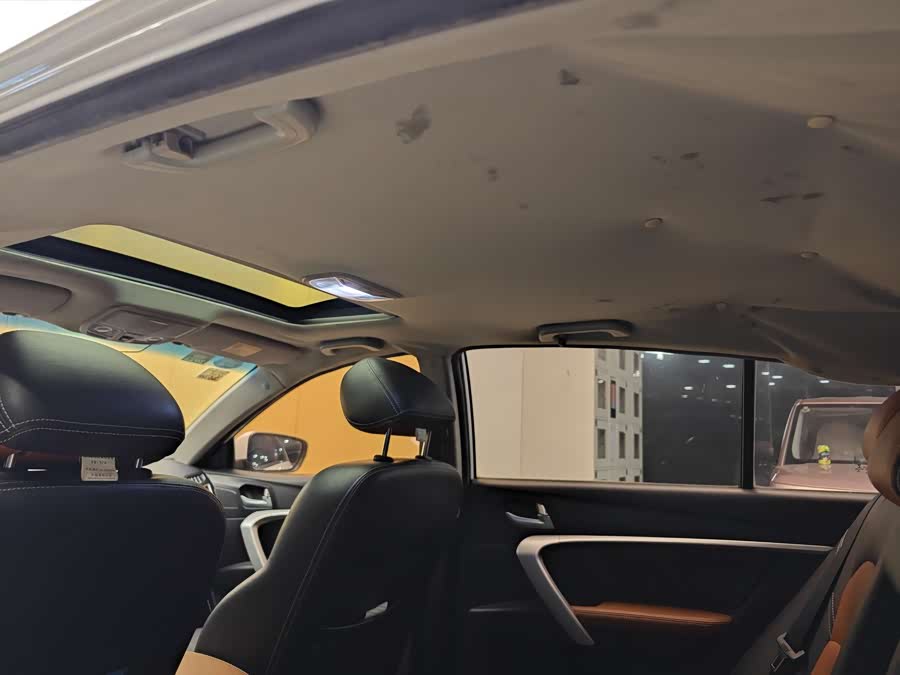 GEELY Emgrand 2015 car image #23