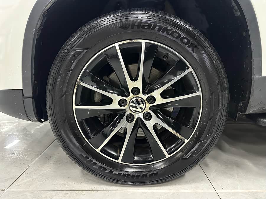 Volkswagen Tiguan 2016 car image #23