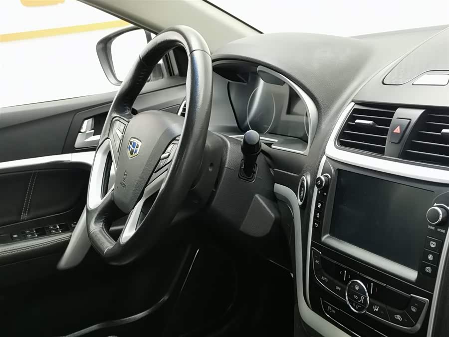GEELY Emgrand 2016 car image #23