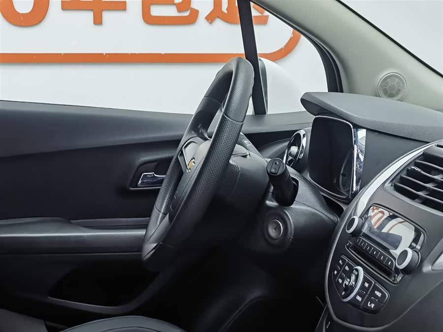 Chevrolet Tracker 2016 #23 Chevrolet Tracker 2016 car image #23