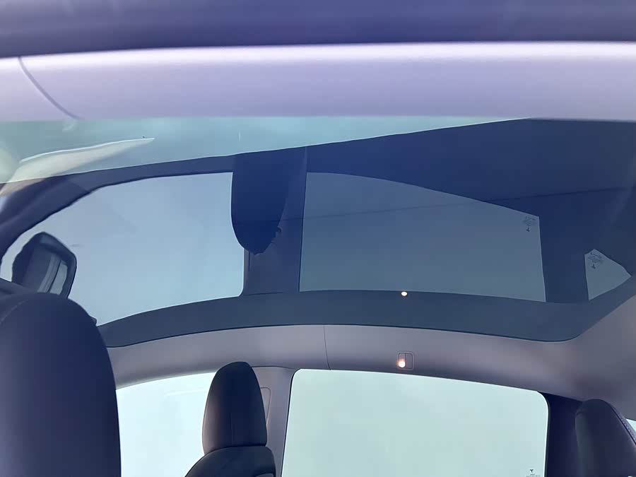 Tesla Model Y 2022 #23 Tesla Model Y 2022 car image #23