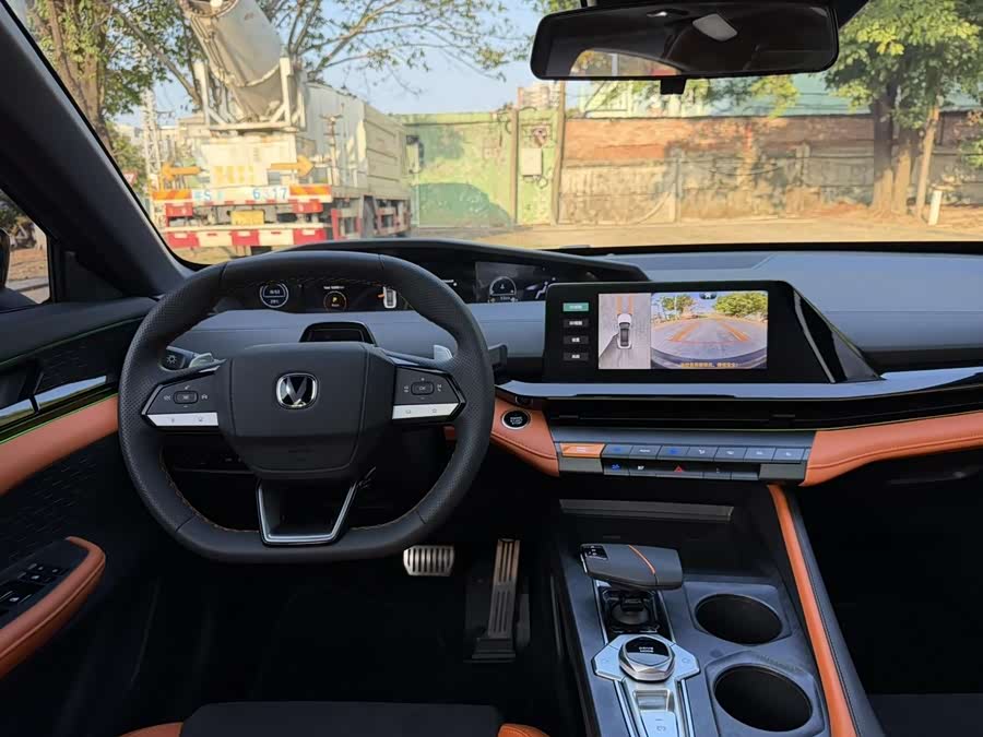 Changan UNI-V 2023 car image #23