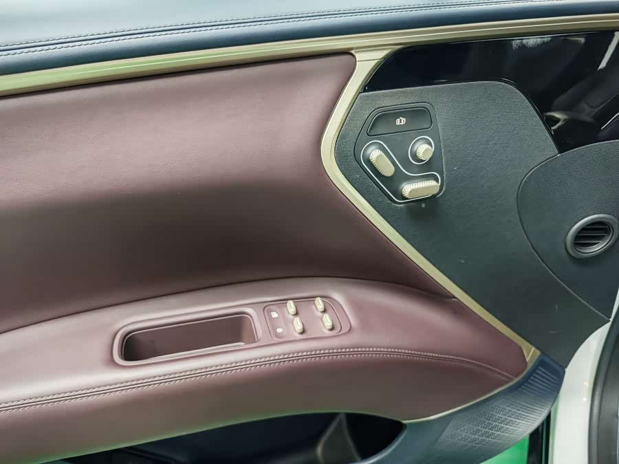 阿维塔 阿维塔11 2023 汽车图片 #23