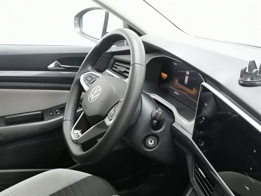 Volkswagen Bora 2024 car image #23